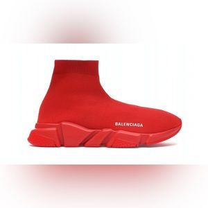 BALENCIAGA
Men's Speed Sneakers With
Tonal Sole (Red)